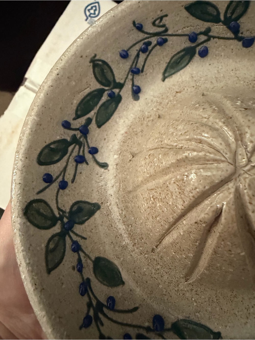 Salmon Falls Stoneware Juicer - Blue / Green Vine - Picture 9 of 12